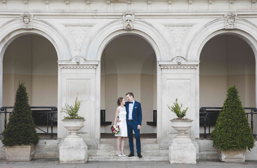 Pre-wedding photo shoot in London